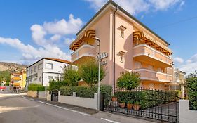 Guest House Ana